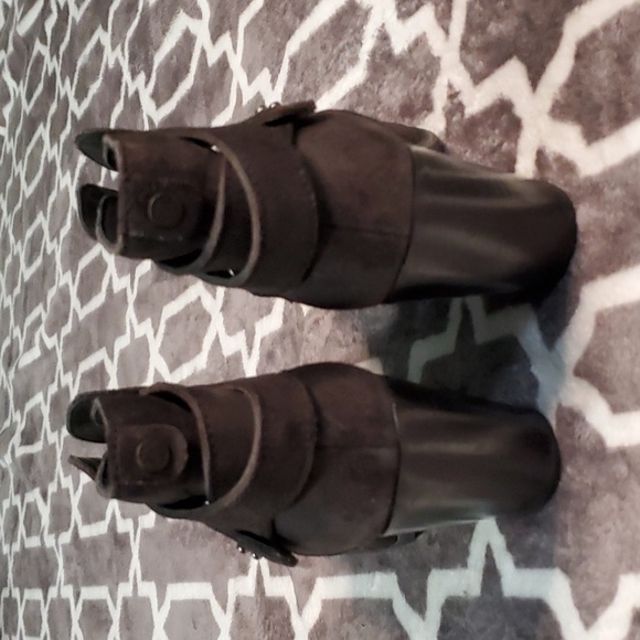 RAG AND BONE BOOTIES - Picture 2 of 8